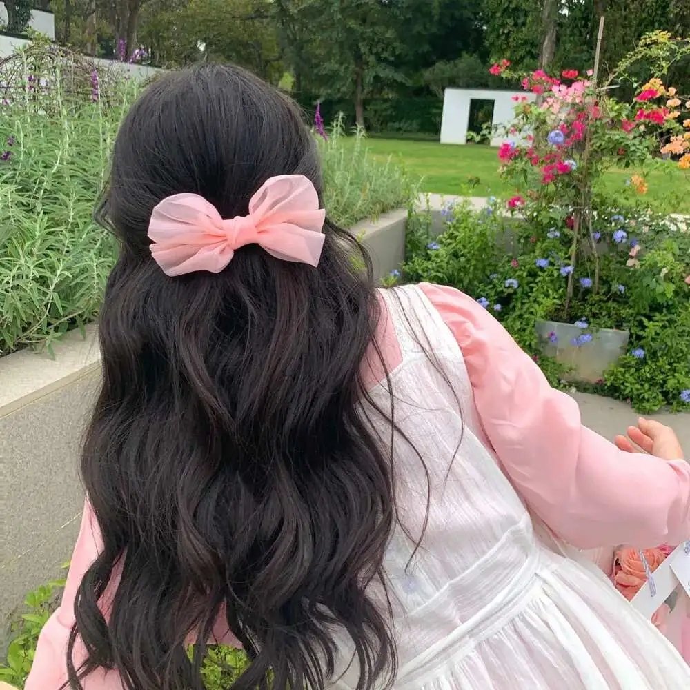 买地方报的女人:作家杉本隆治的推理